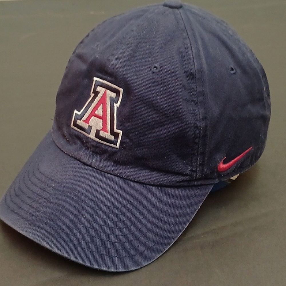 NWT Nike Arizona campus cap heritage 86